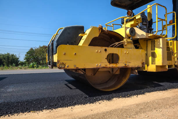 Best Asphalt Driveway Installation  in Linganore, MD